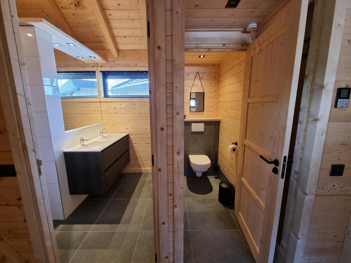 Chalet Met Sauna En Airconditioning Sint Annaland Bagian luar foto