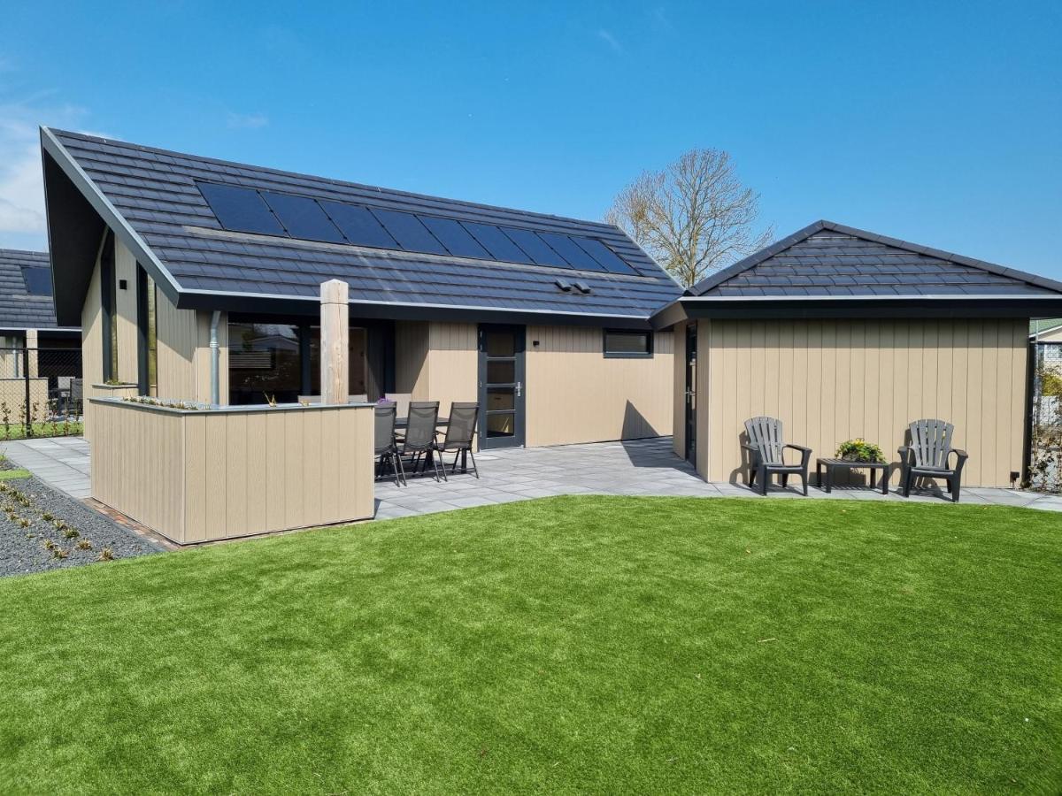 Chalet Met Sauna En Airconditioning Sint Annaland Bagian luar foto