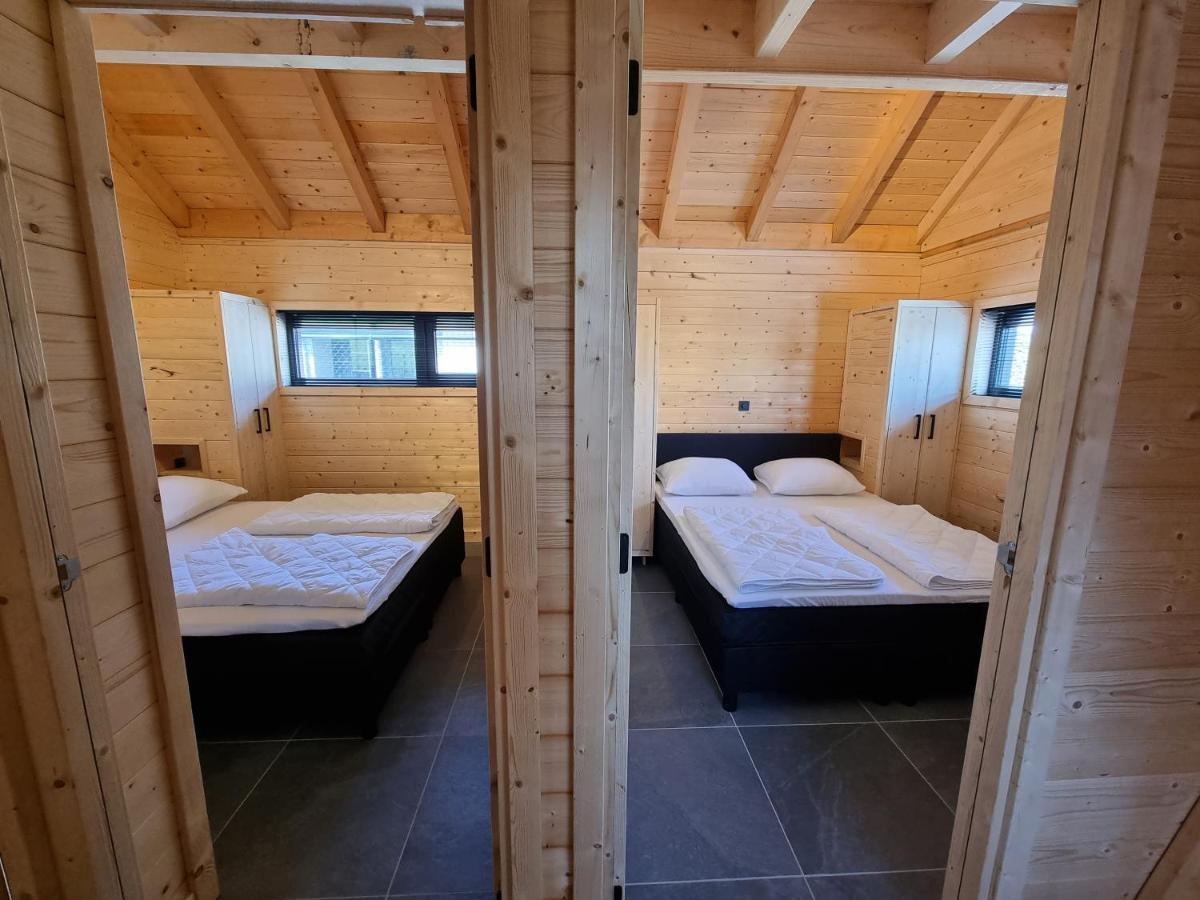 Chalet Met Sauna En Airconditioning Sint Annaland Bagian luar foto
