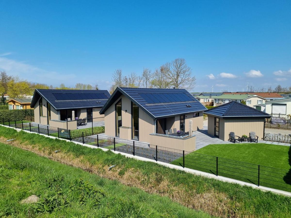 Chalet Met Sauna En Airconditioning Sint Annaland Bagian luar foto